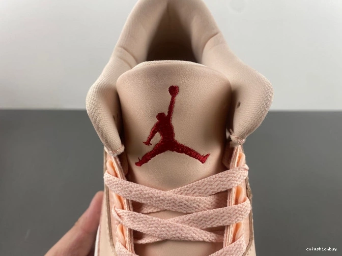 HJ0178-600 Day Air Jordan (W) Valentines 3 1110